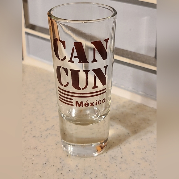 Vintage Other - Can Cun Mexico shot glass for